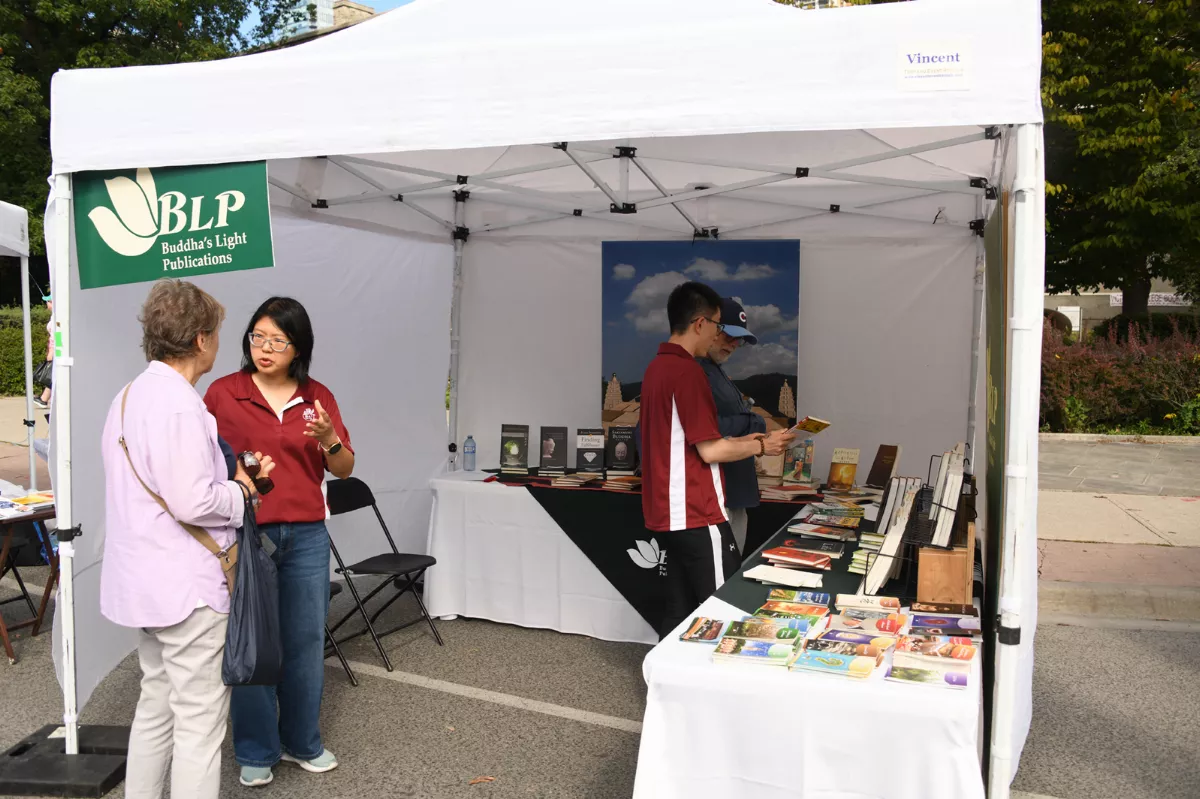 Fo Guang Shan Temple of Toronto Promotes Humanistic Buddhism at Canada’s Largest Street Book Festival
